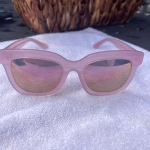 Diff Carson pink used sunglasses with case. Fast ship